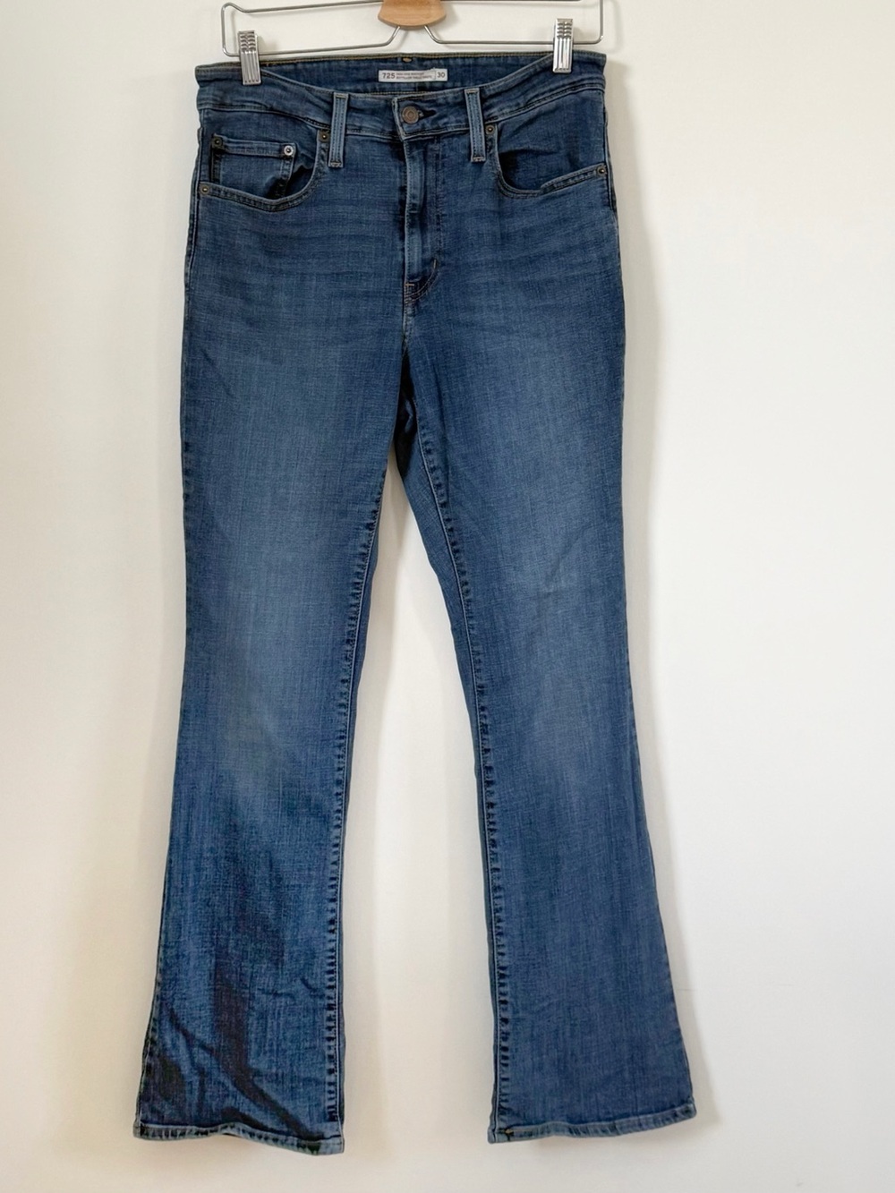 Women’s Levi's 725 High-Rise Boot Cut Jeans